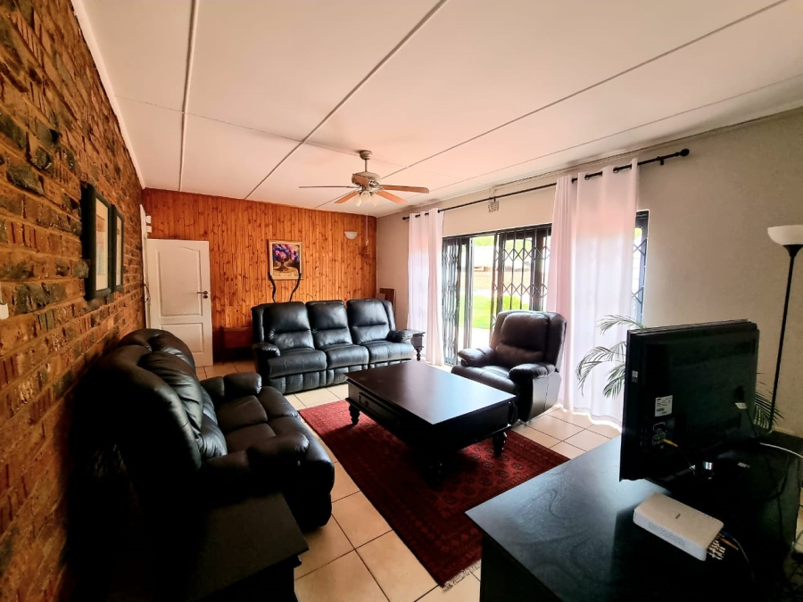 4 Bedroom Property for Sale in Monument Heights Northern Cape